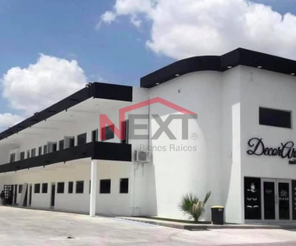 SE RENTA LOCAL COMERCIAL EN PLAZA 101 EN MONTEBELLO