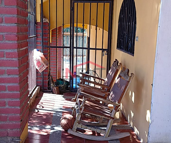 CASA EN RENTA 5 DE MAYO