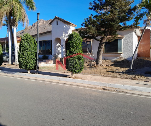 CASA EN RENTA COMO LOCAL COMERCIAL